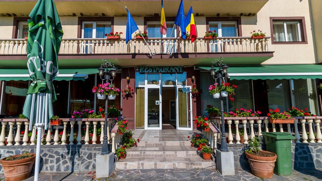 Hotel Dumbrava Рупя Экстерьер фото